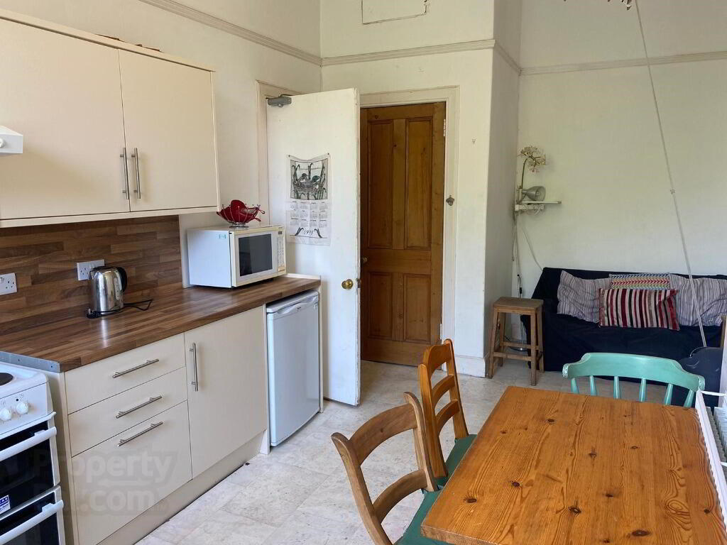109 Warrender Park Road 3 of 9