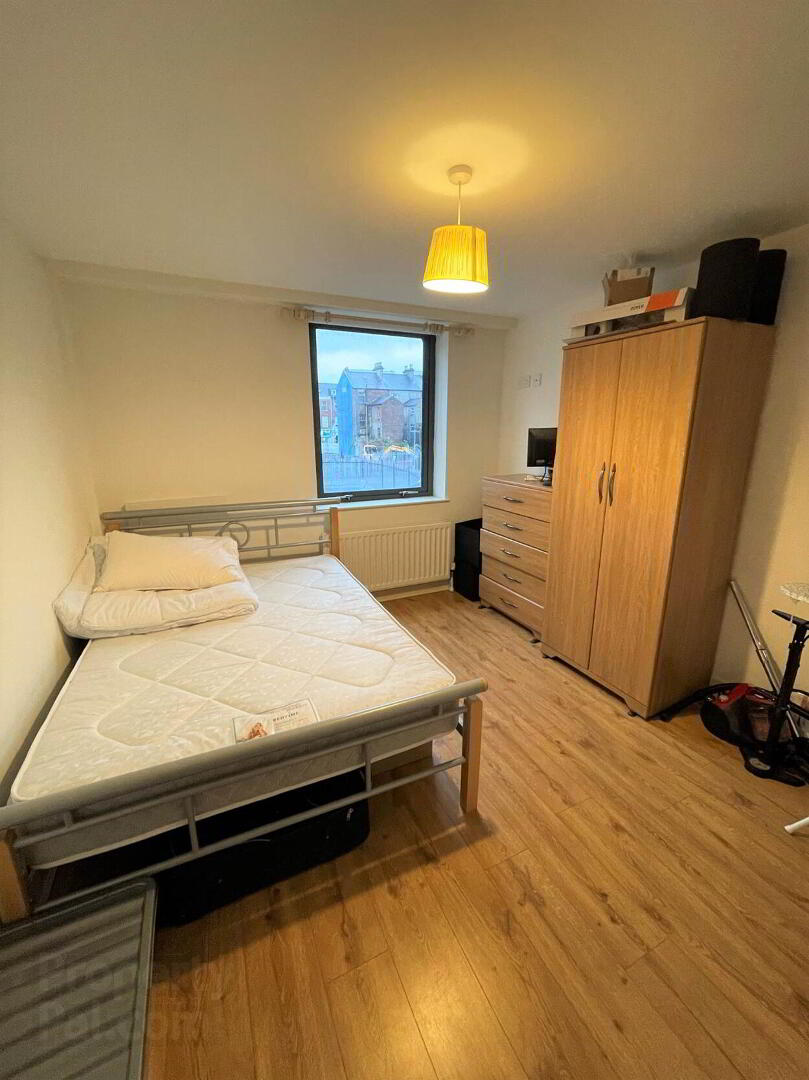 122 Apt, Victoria Place, 20 Wellwood Street 8 of 11
