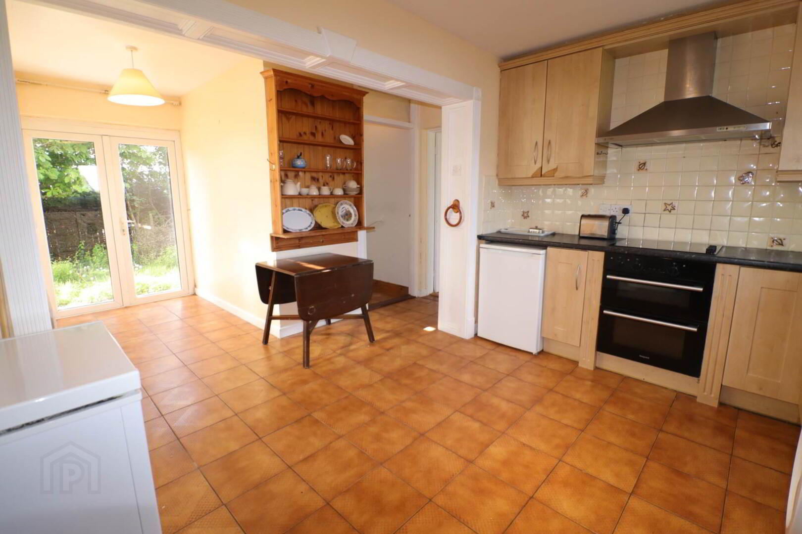 27 Drumlin Heights 13 of 28