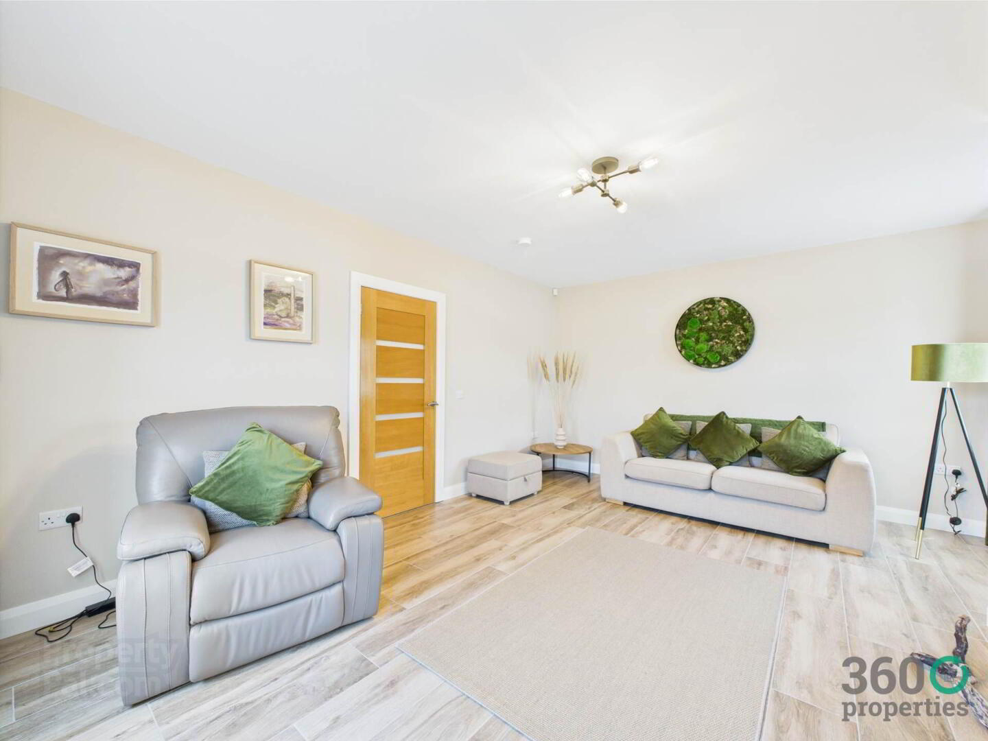 15 Mount Davys Road 6 of 49