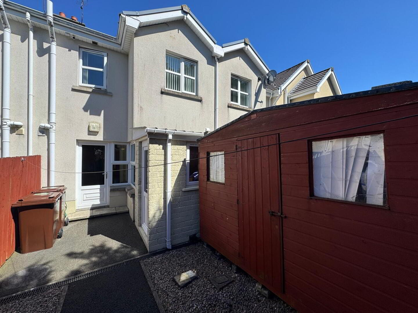 17 Castle Walk Mews 15 of 19