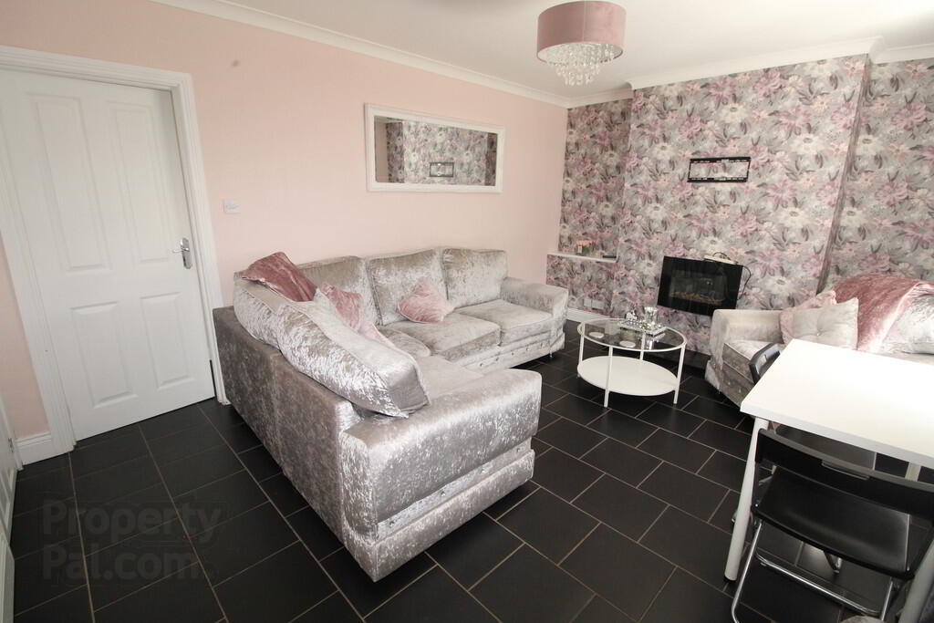 150 Skegoneill Avenue 3 of 13