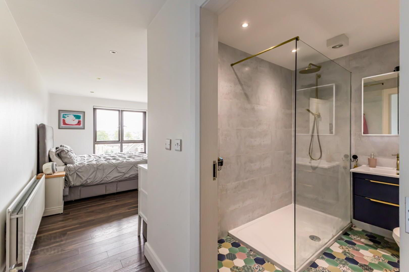 Apt 5, 3 Ambleside 10 of 26