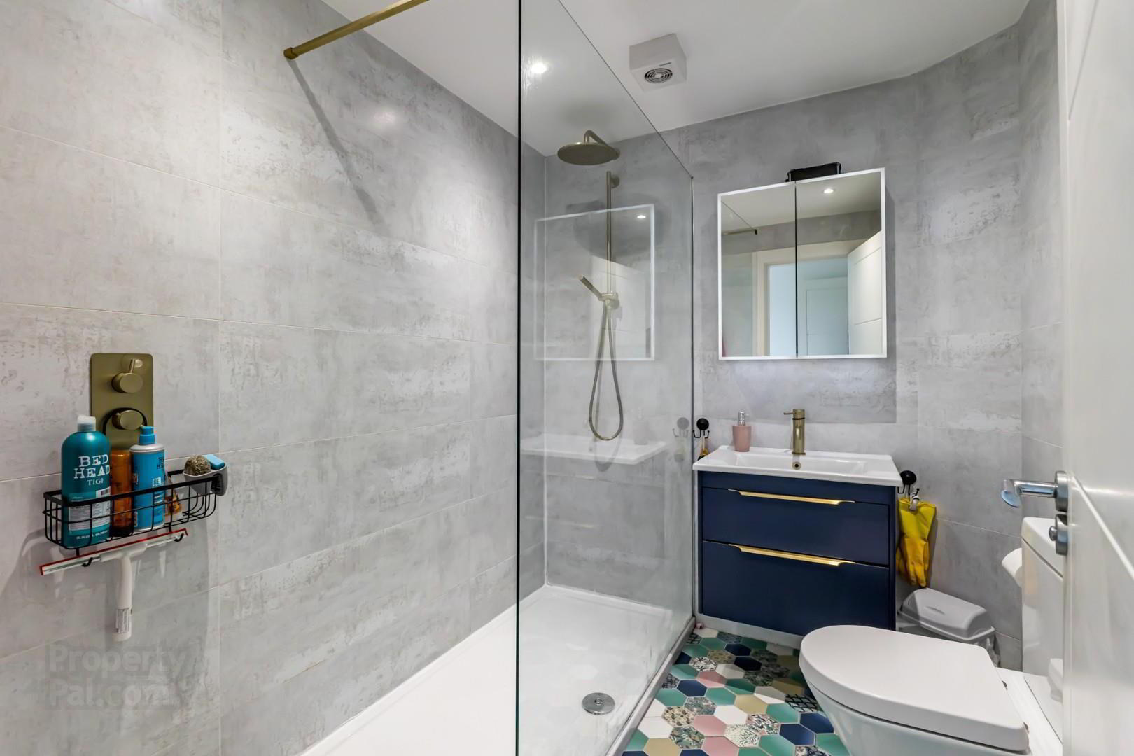 Apt 5, 3 Ambleside 13 of 26