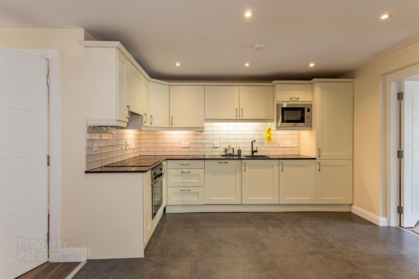 Apt 5, 3 Ambleside 9 of 26