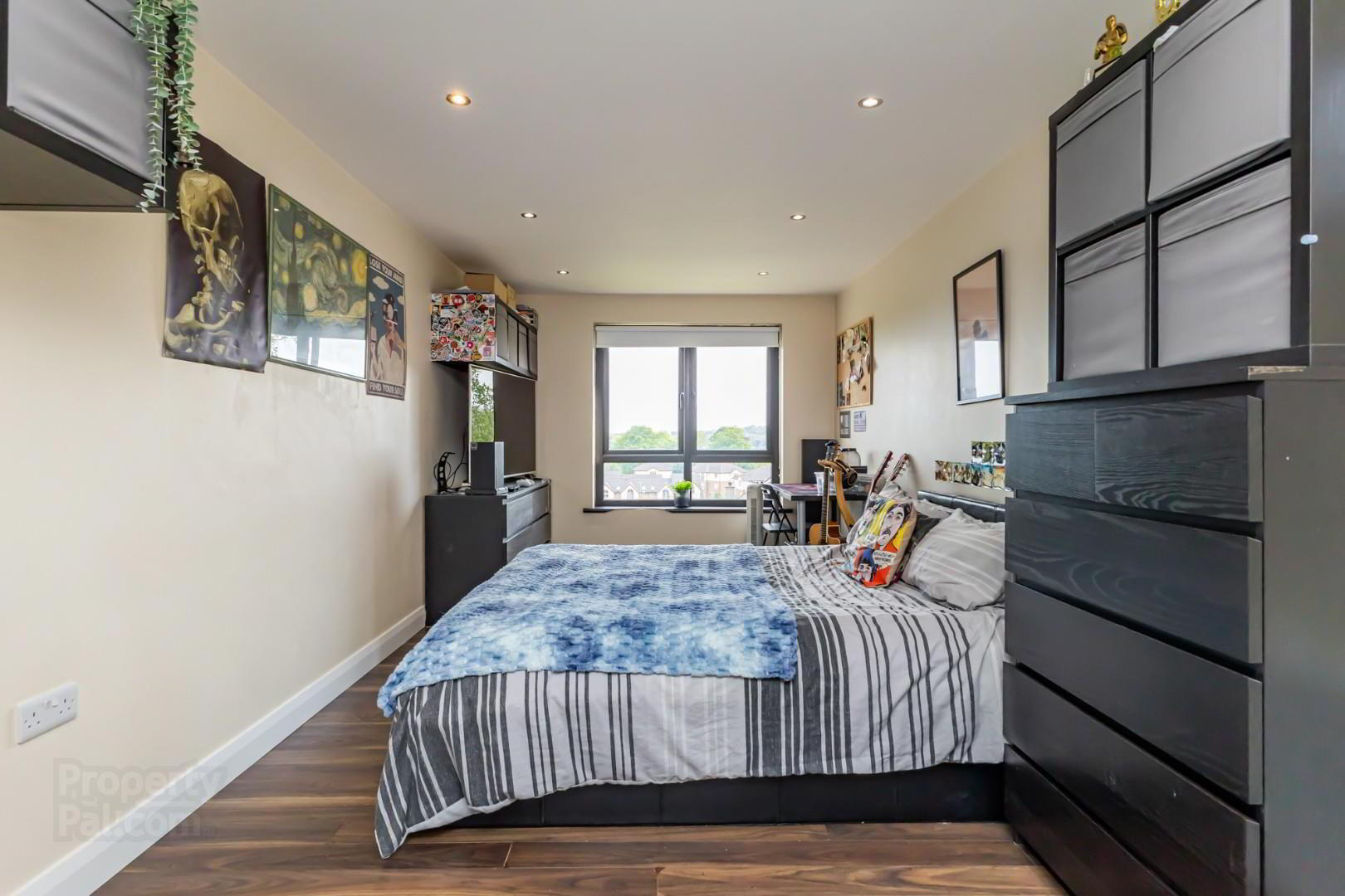Apt 5, 3 Ambleside 21 of 26