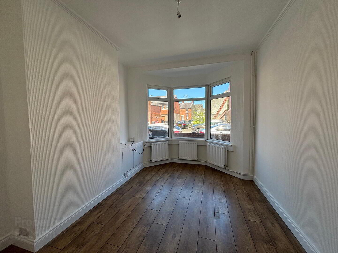 property description image