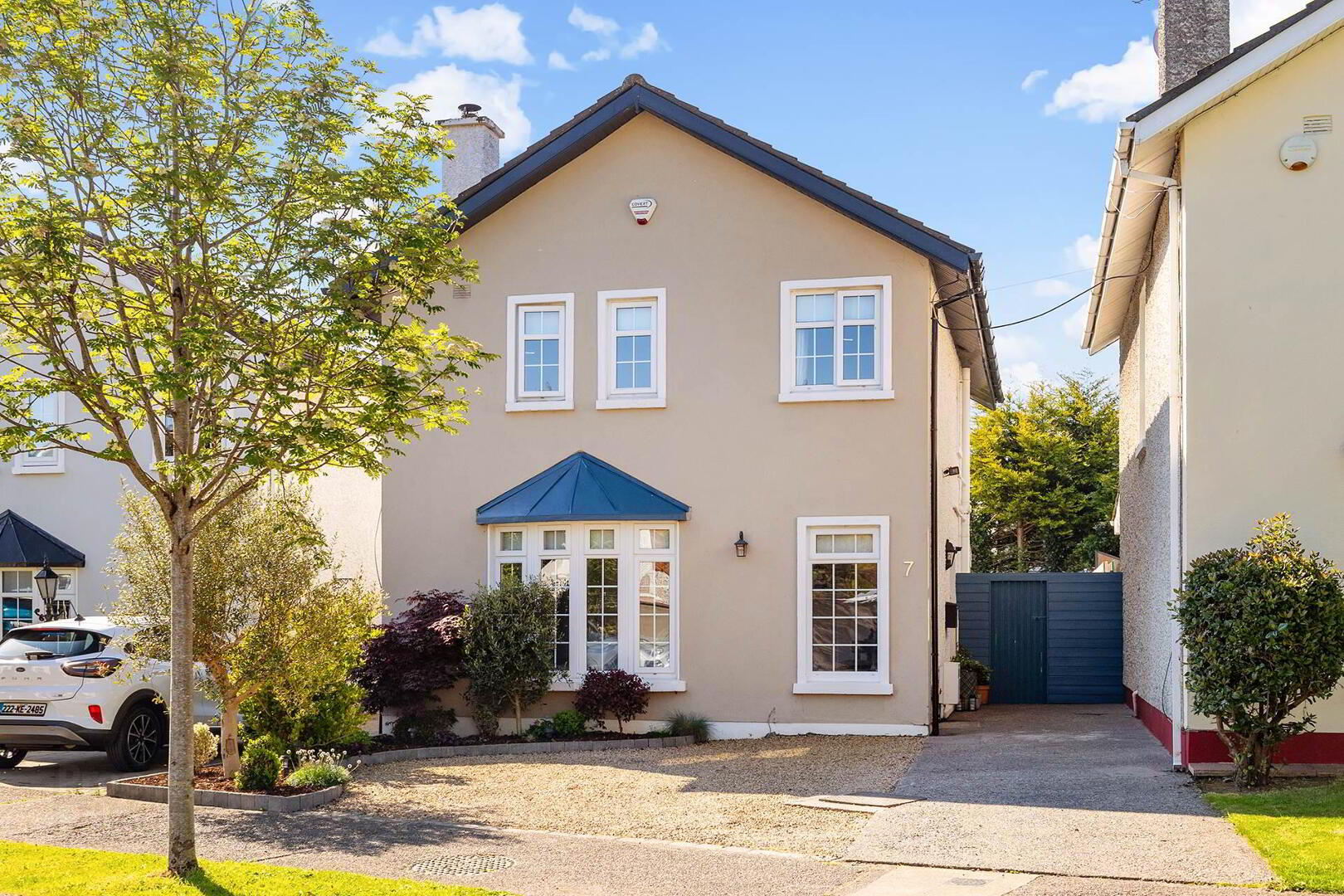 7 Castletown Lawn 1 of 27