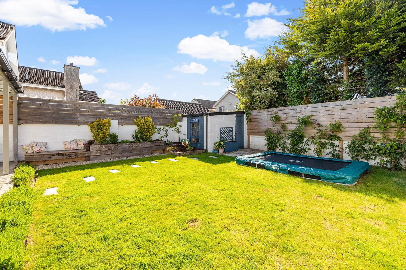 7 Castletown Lawn 26 of 27