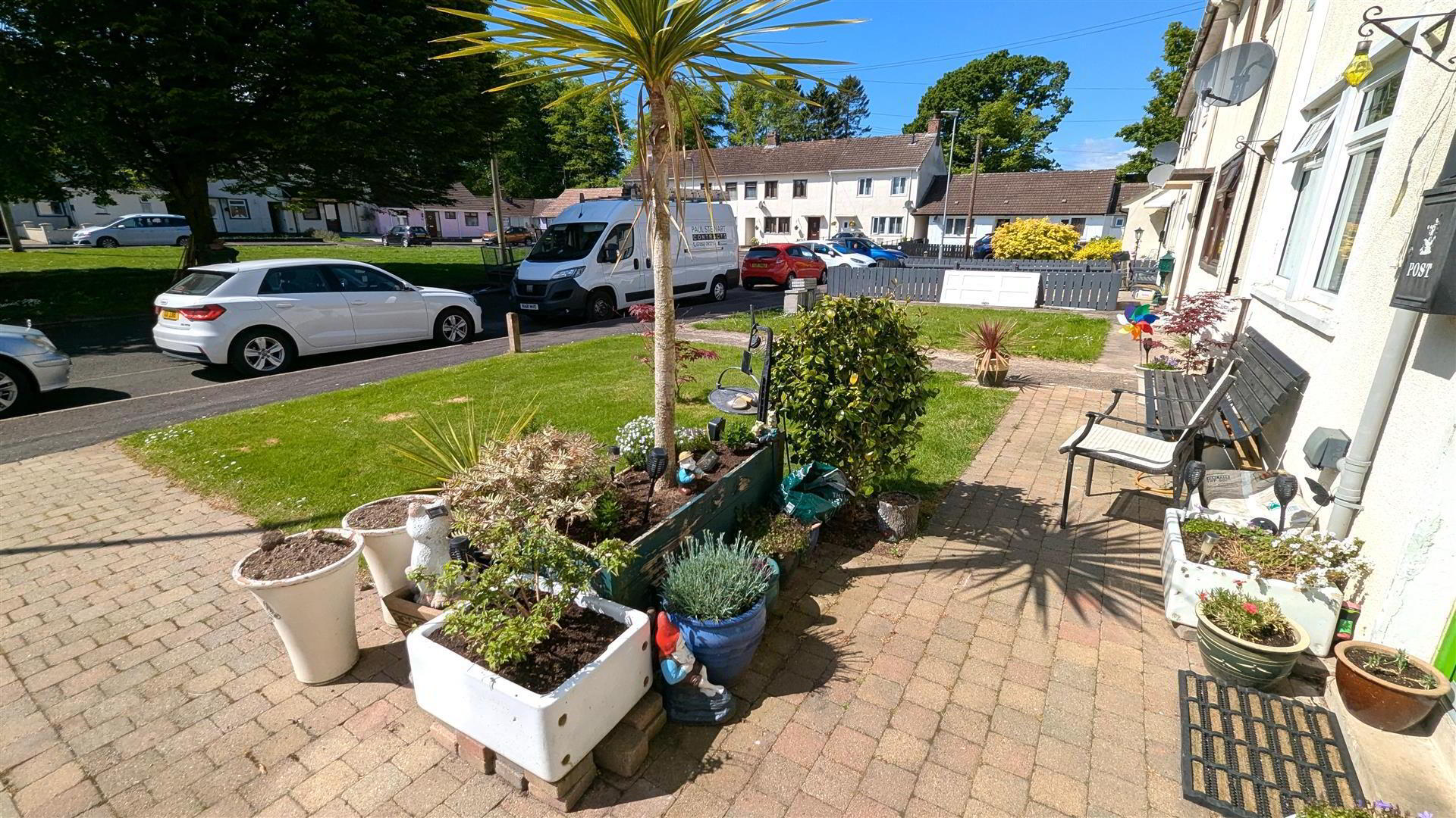 property description image