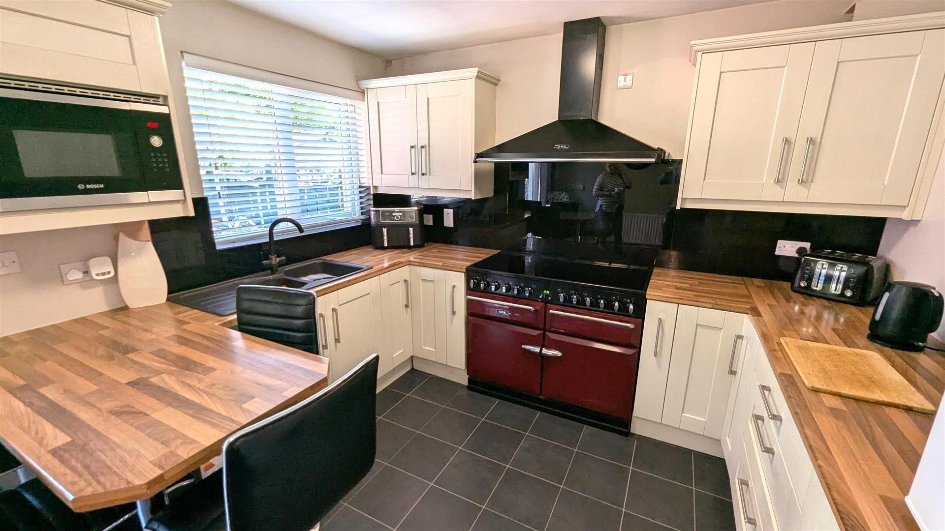 77 Firfields 14 of 23