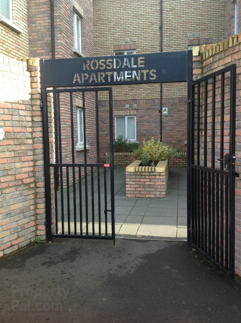 6 Rossdale Manor, 6 Rossdale 3 of 17