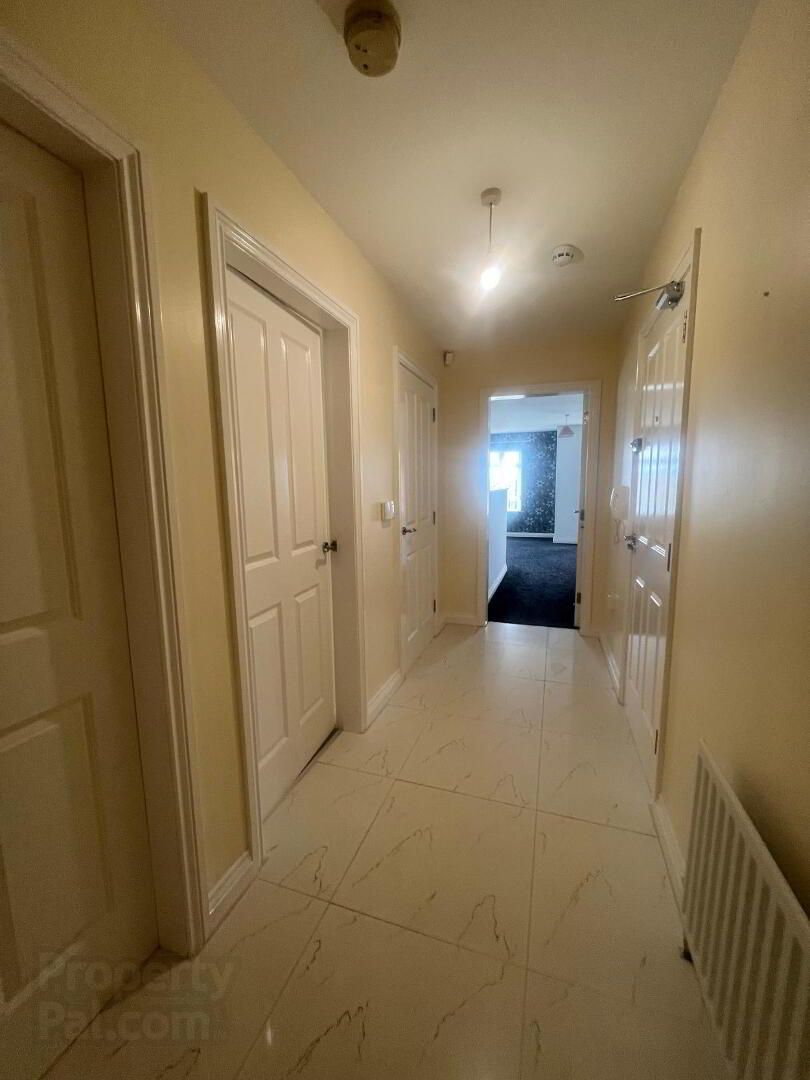 6 Rossdale Manor, 6 Rossdale 4 of 17