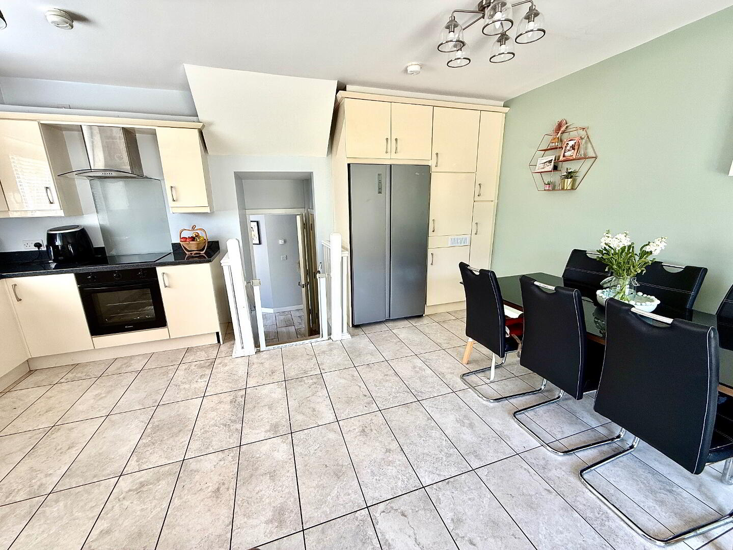 26 Manor Hill 21 of 46