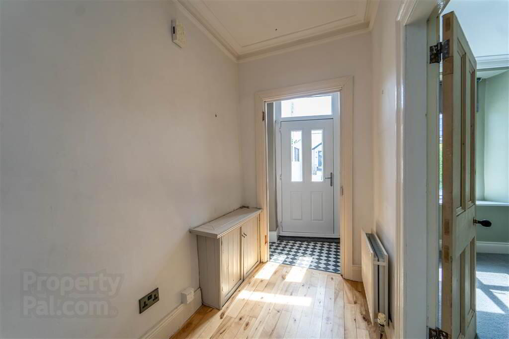 35 Groomsport Road 5 of 28