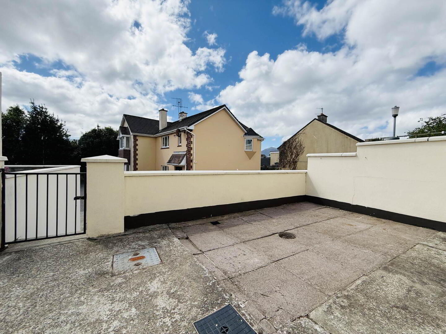 1 Mangerton Close 12 of 25