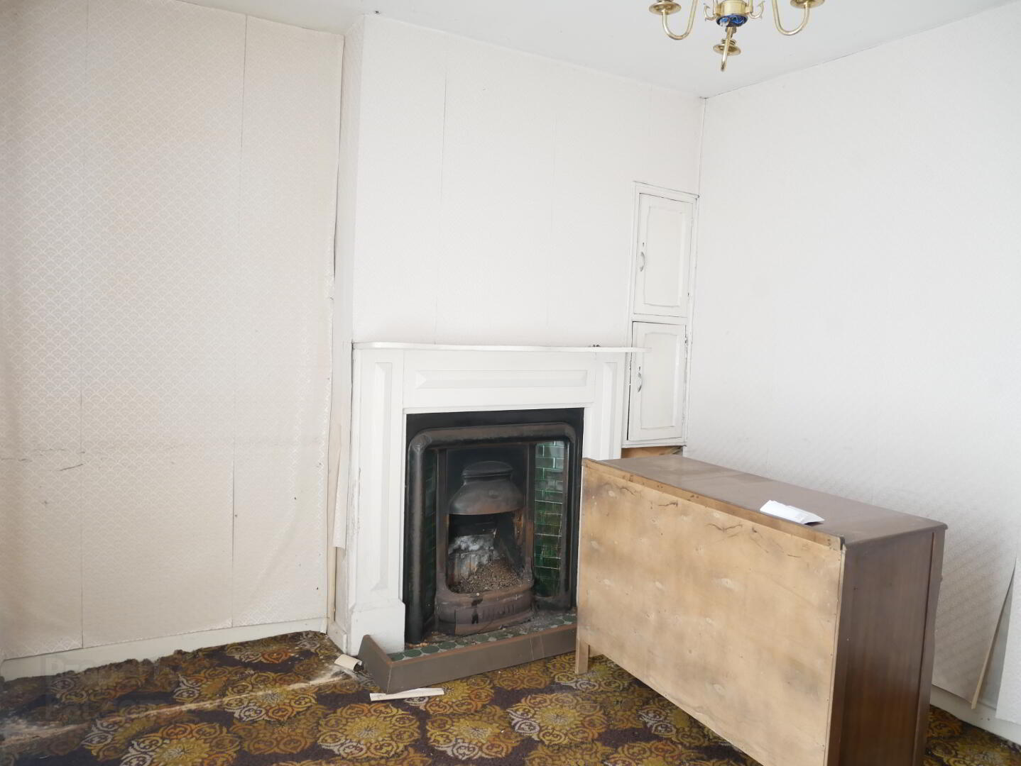 32 Main Street 3 of 17