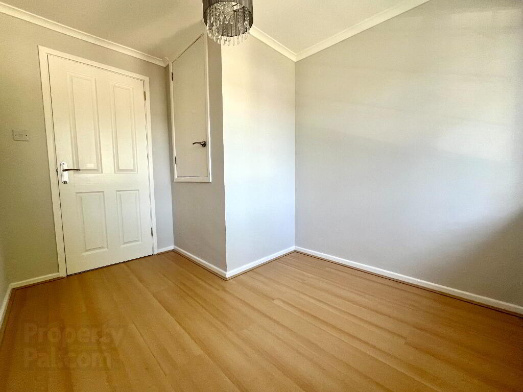 16 Chippendale Court 8 of 10