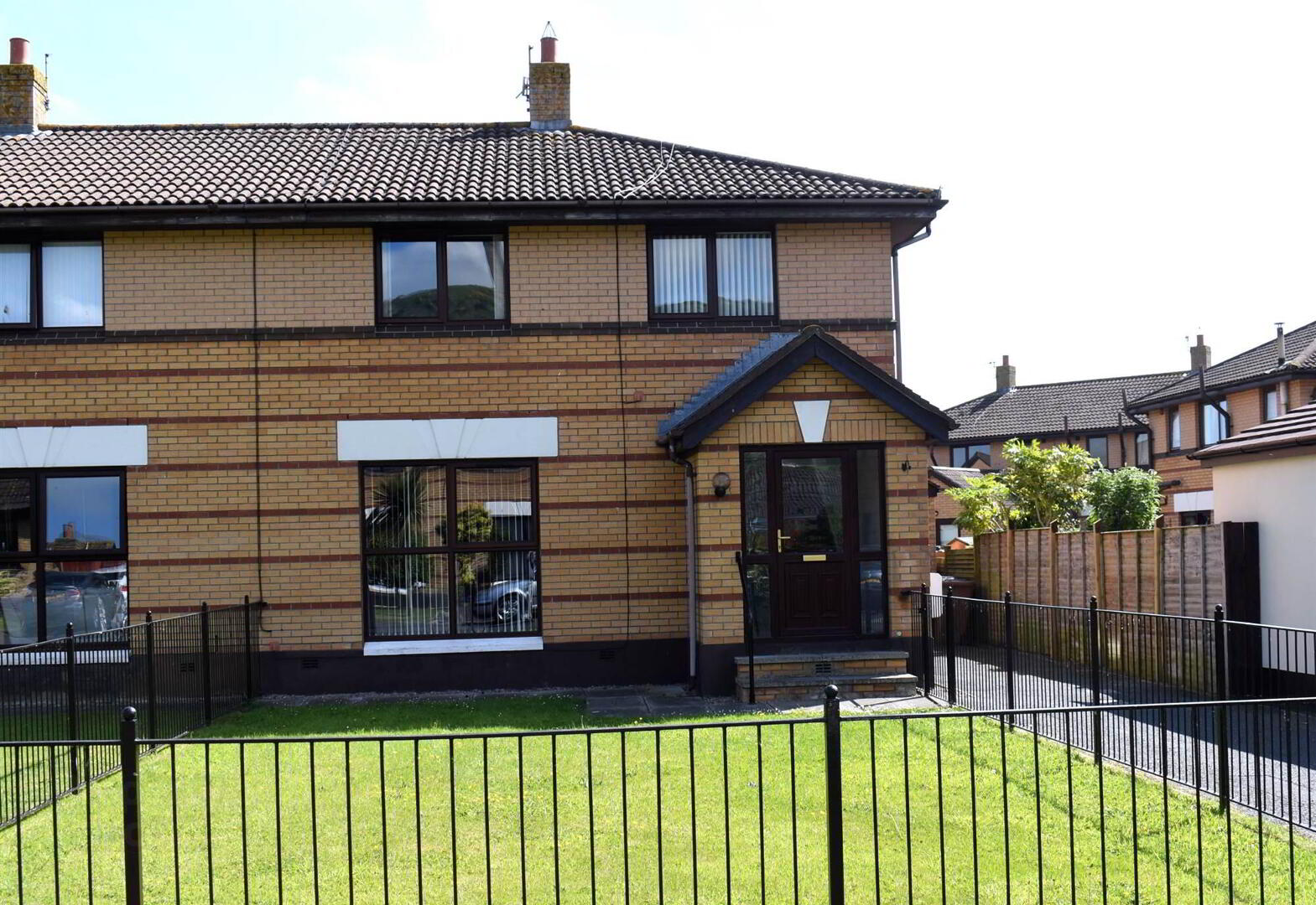 19 Cambourne Mews 1 of 19