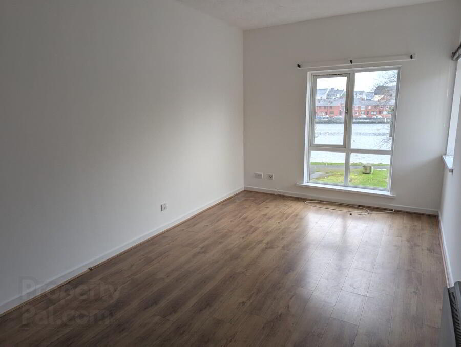 24 Strand Court 5 of 12