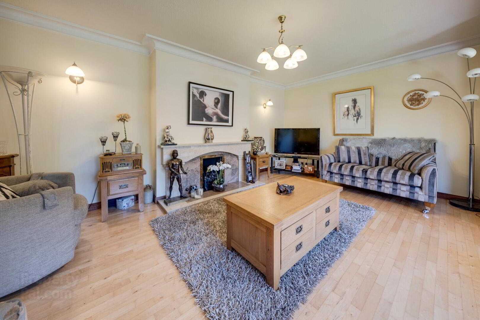 8 Beechgrove Heights 6 of 33