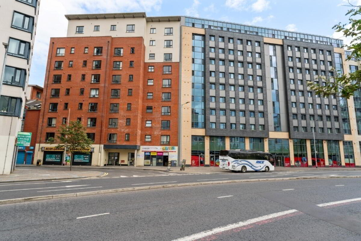 308 College Court Central 1 of 11