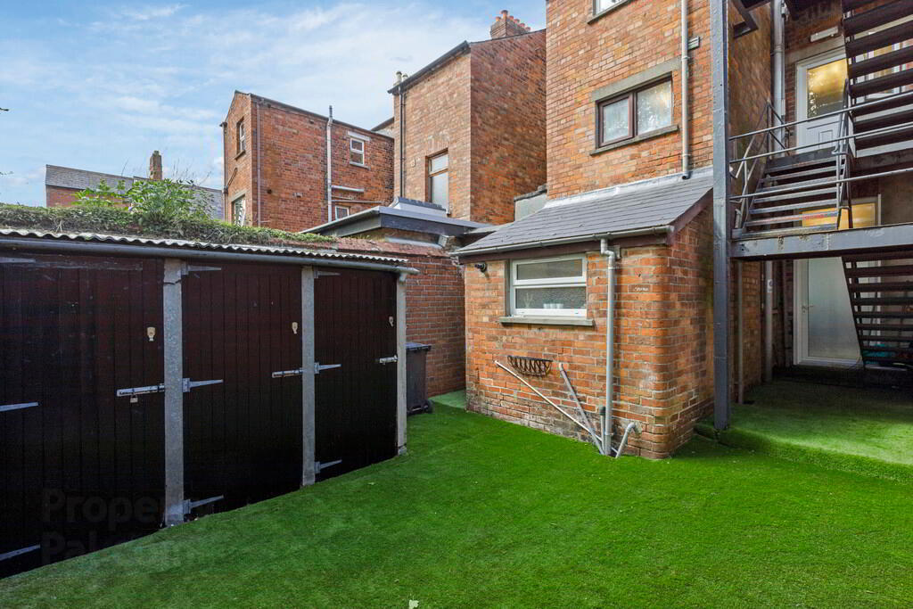 2, 85 South Parade 12 of 12