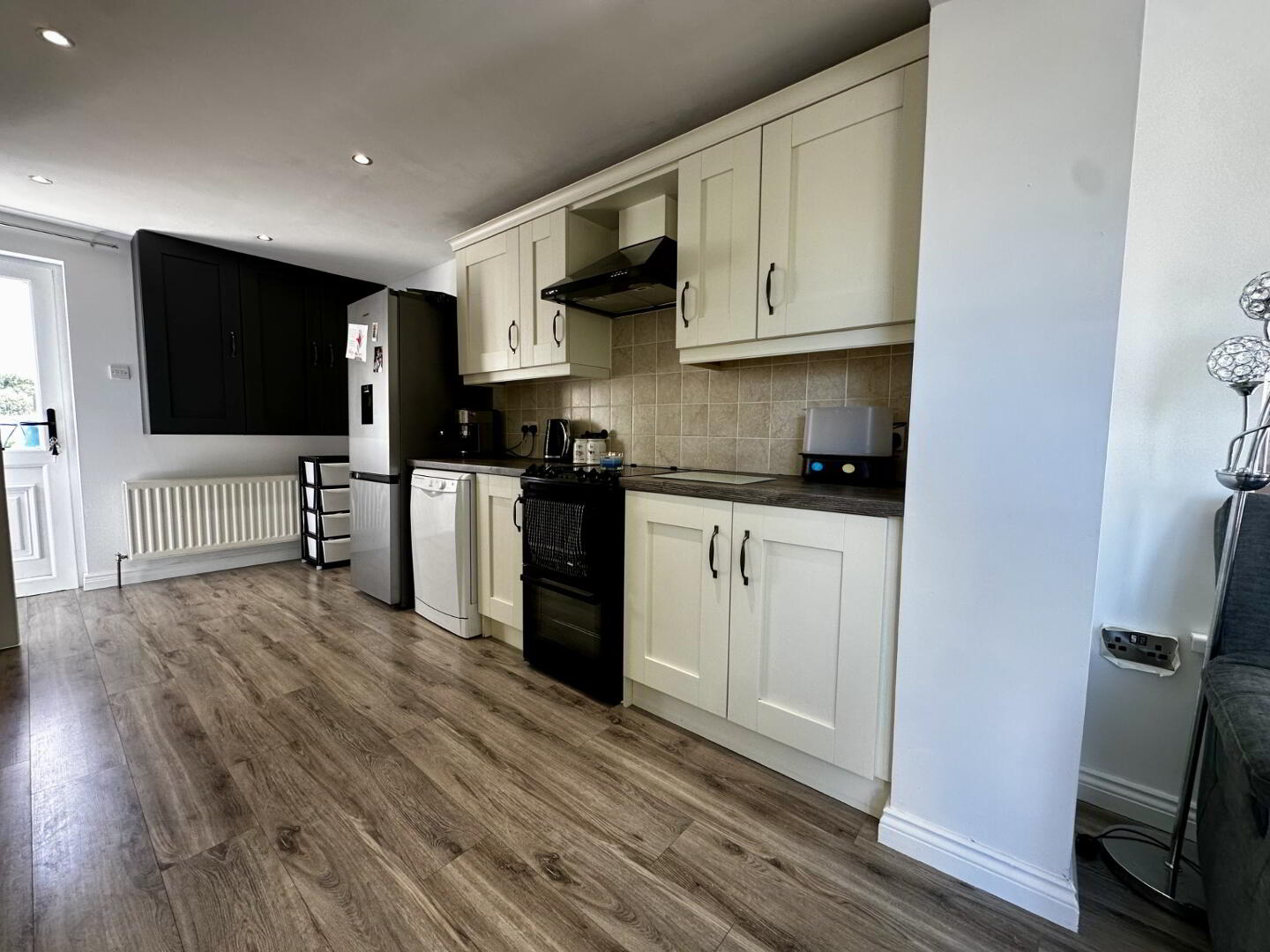 76 Dyan Road 8 of 20