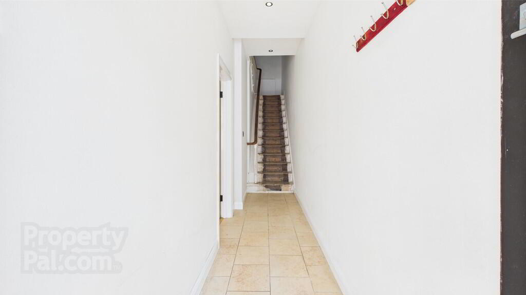 44 Holborn Avenue 3 of 18