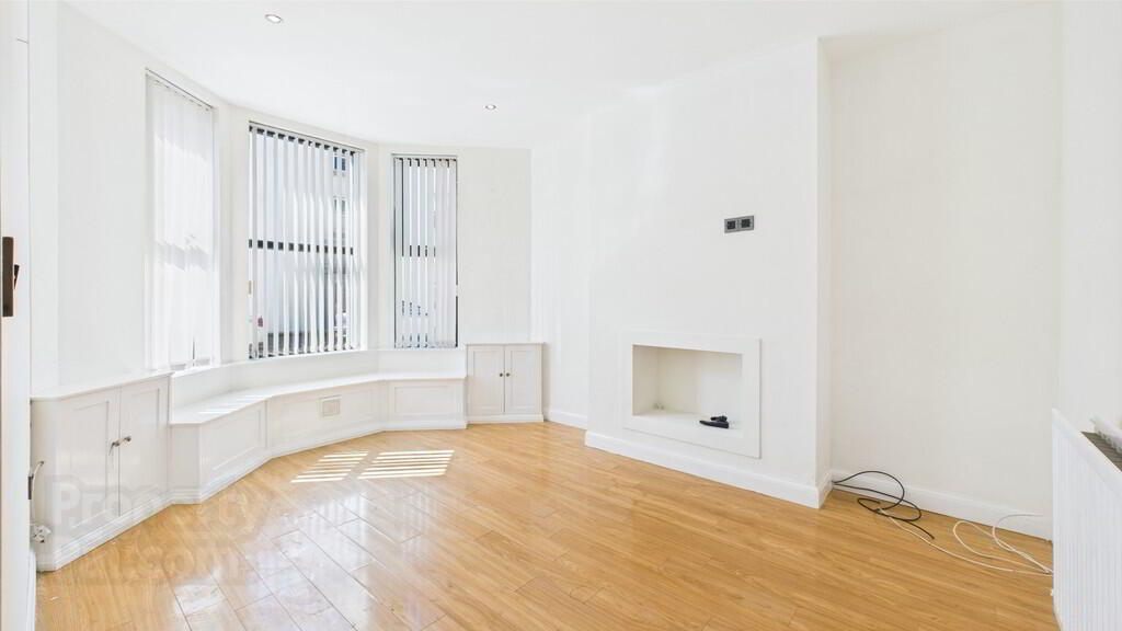 44 Holborn Avenue 4 of 18
