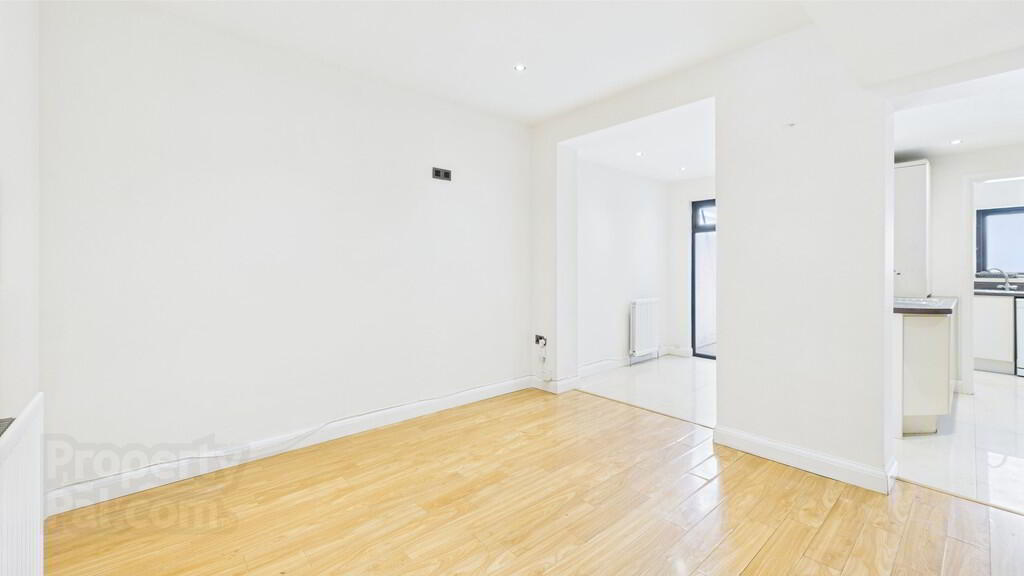 44 Holborn Avenue 5 of 18