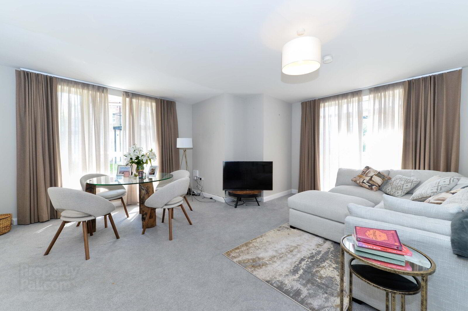 B1 Apartment Quarter Wood, 123 Old Dundonald Road 4 of 11
