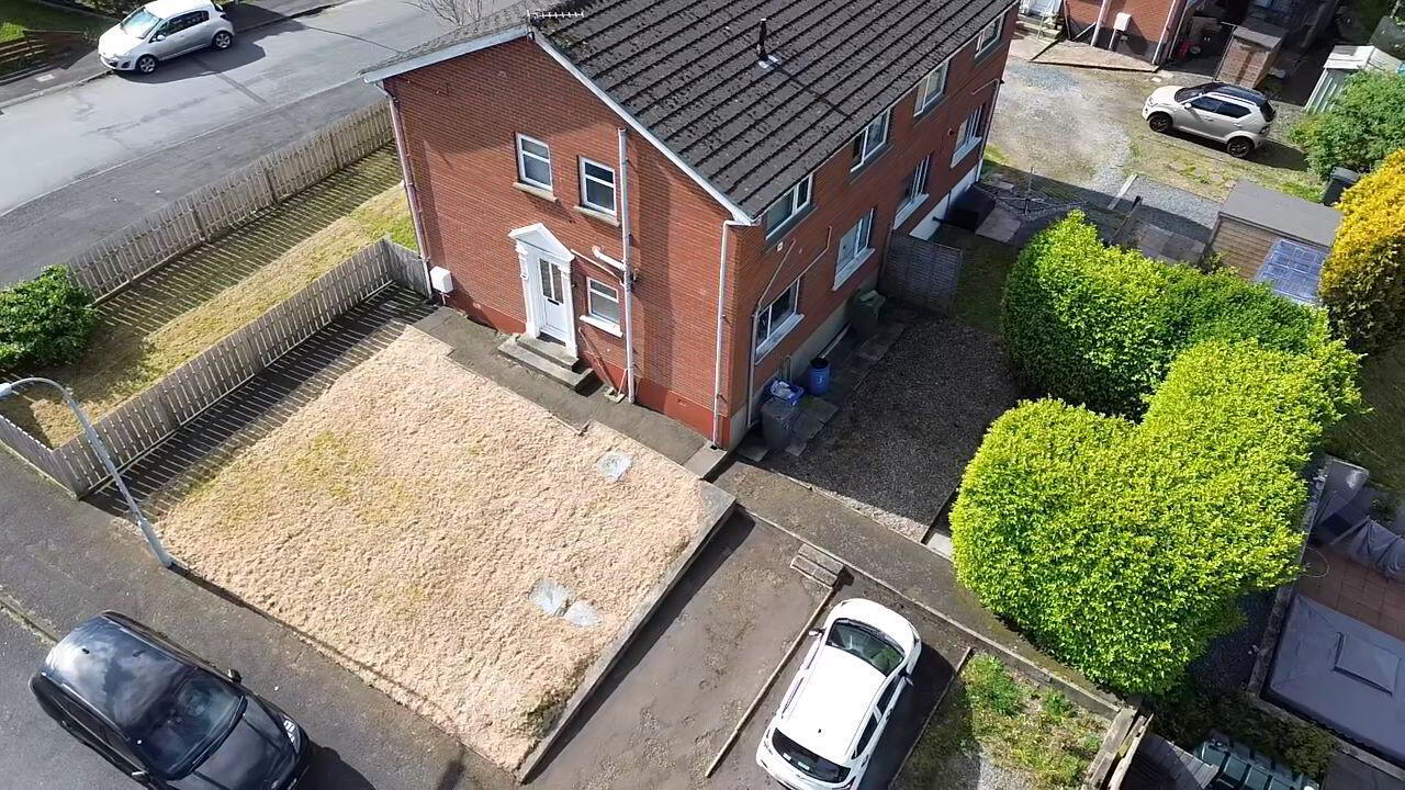 15 Manor Park 1 of 7
