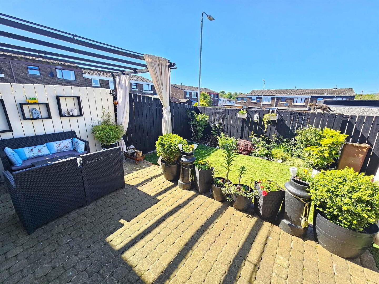 23 Hillhall Gardens 17 of 21