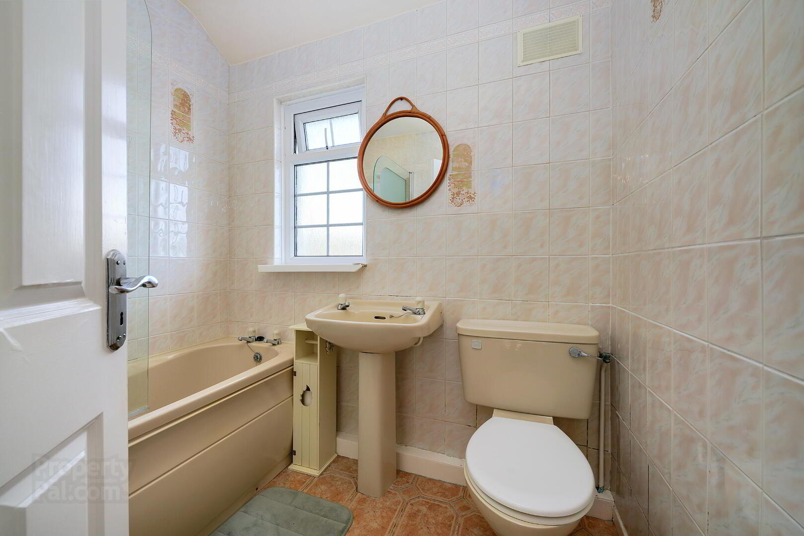 23 Grove Park Drive 24 of 32