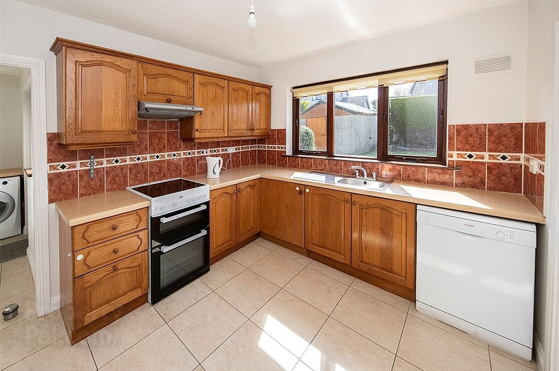 21 Lisfennel Close 11 of 25