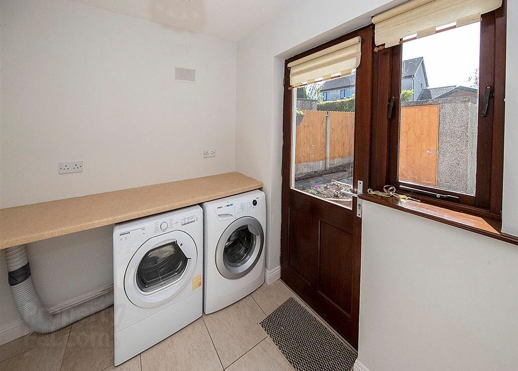 21 Lisfennel Close 13 of 25