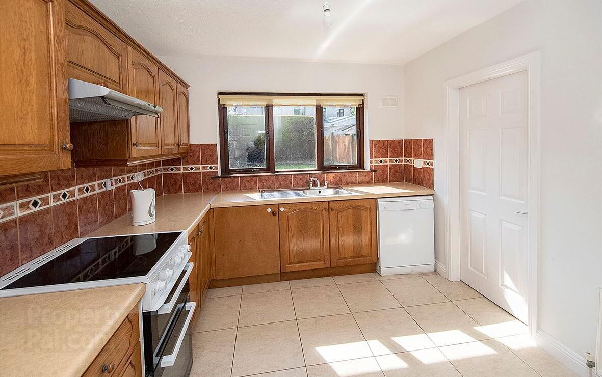 21 Lisfennel Close 12 of 25