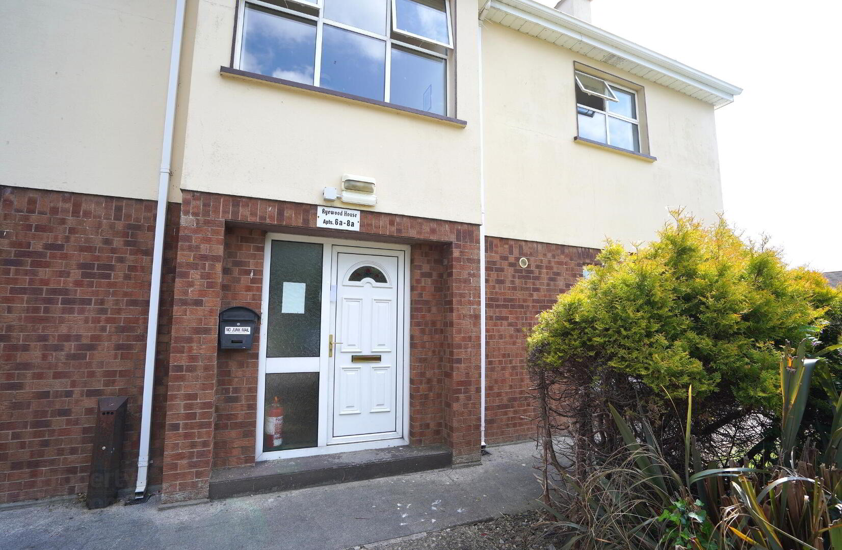property description image