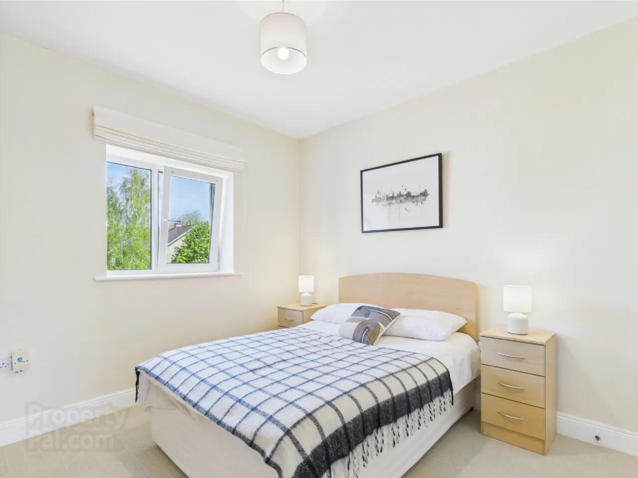6b Hazelwood Court 15 of 19