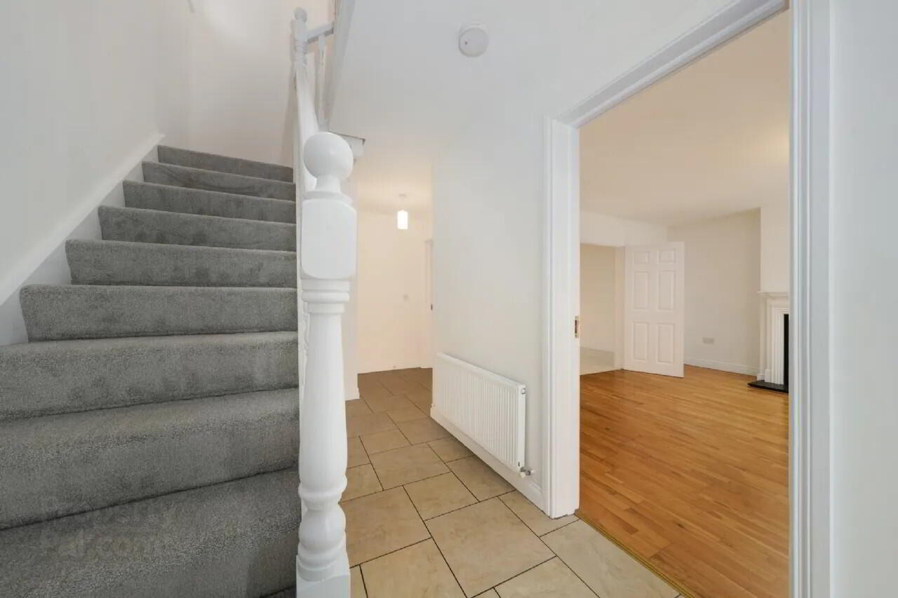 35 Percy French Place 4 of 26