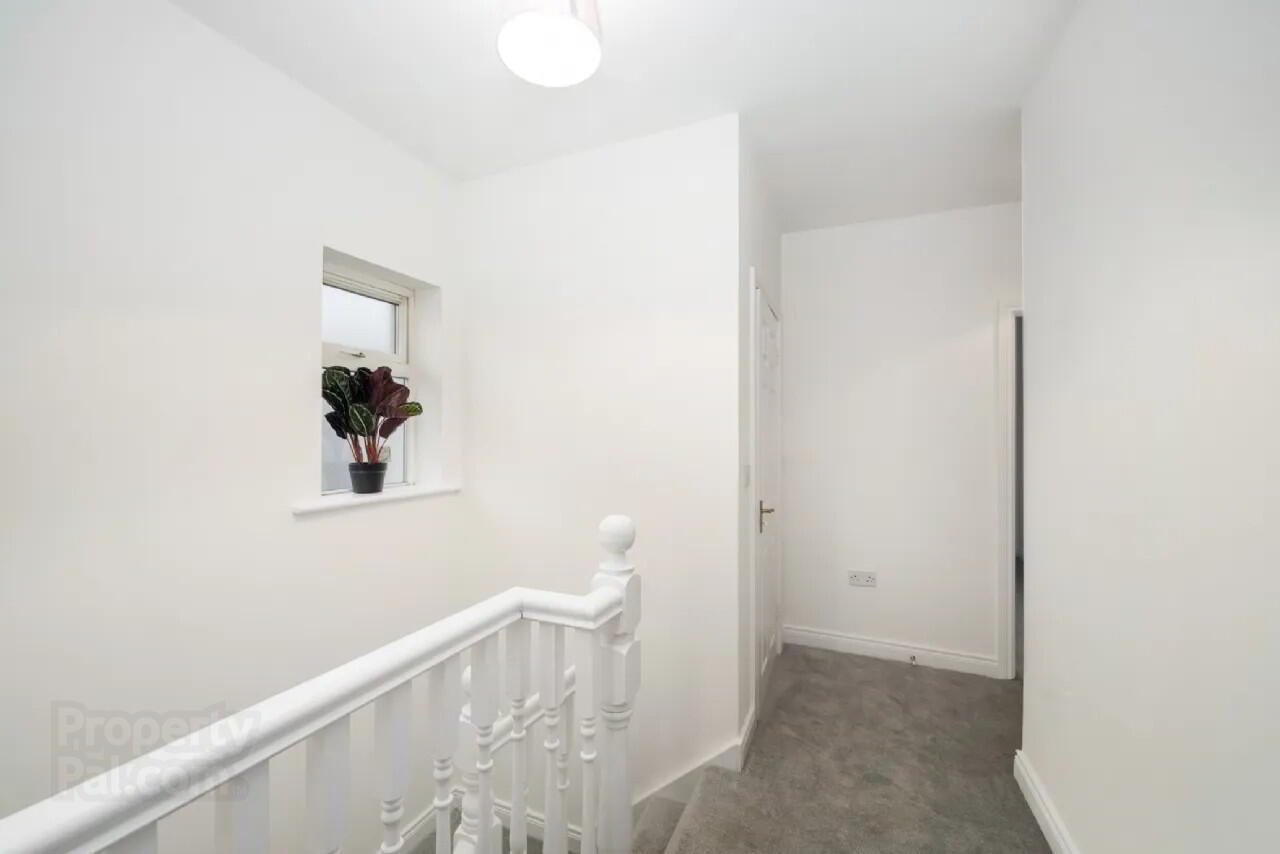 35 Percy French Place 11 of 26