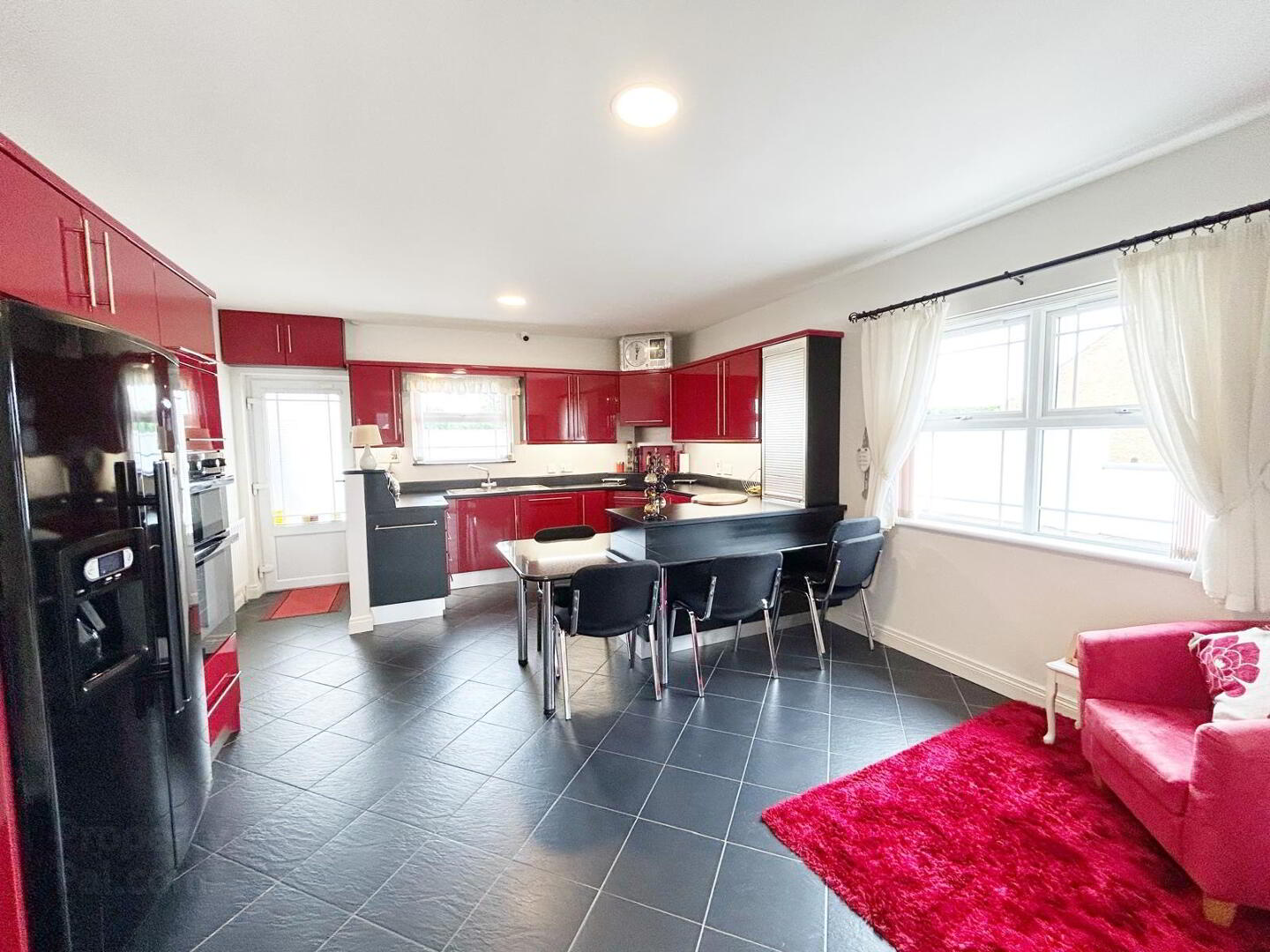 25 Cooley Road 9 of 39