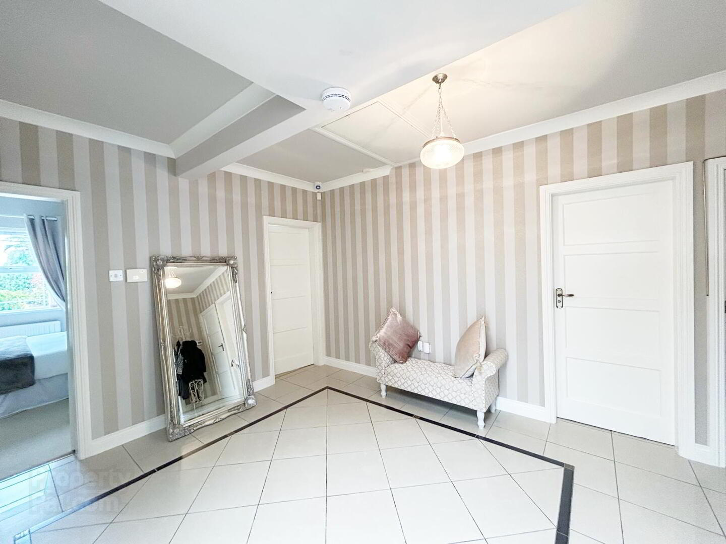 25 Cooley Road 4 of 39