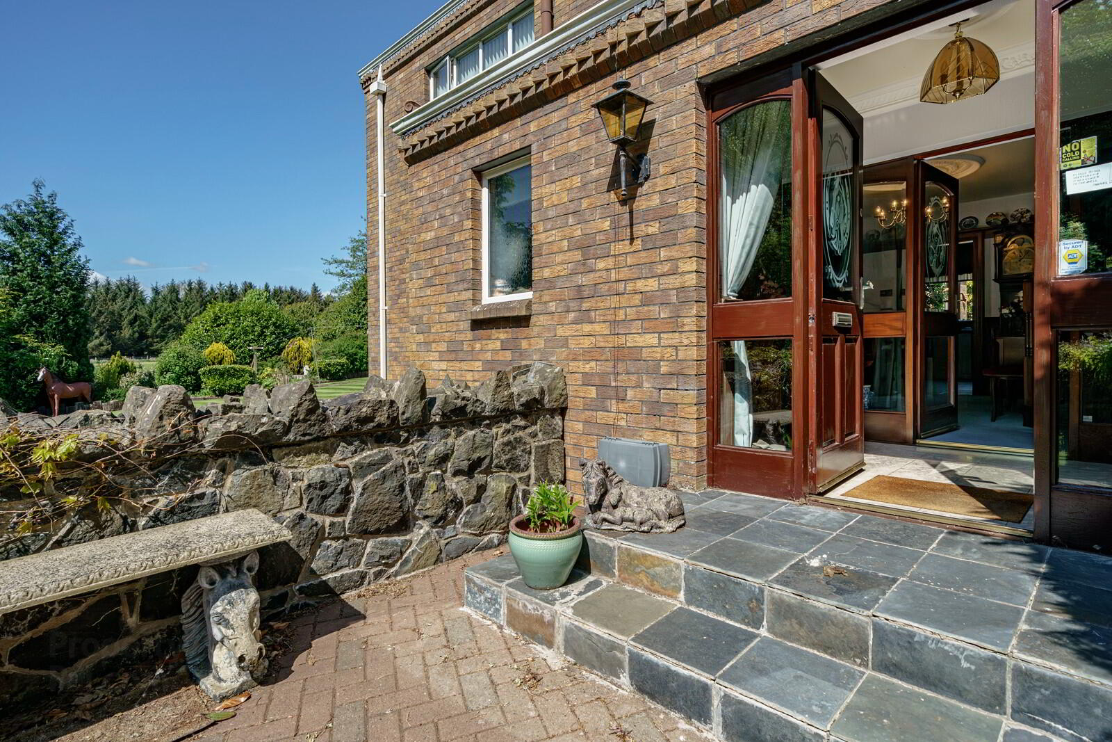 property description image