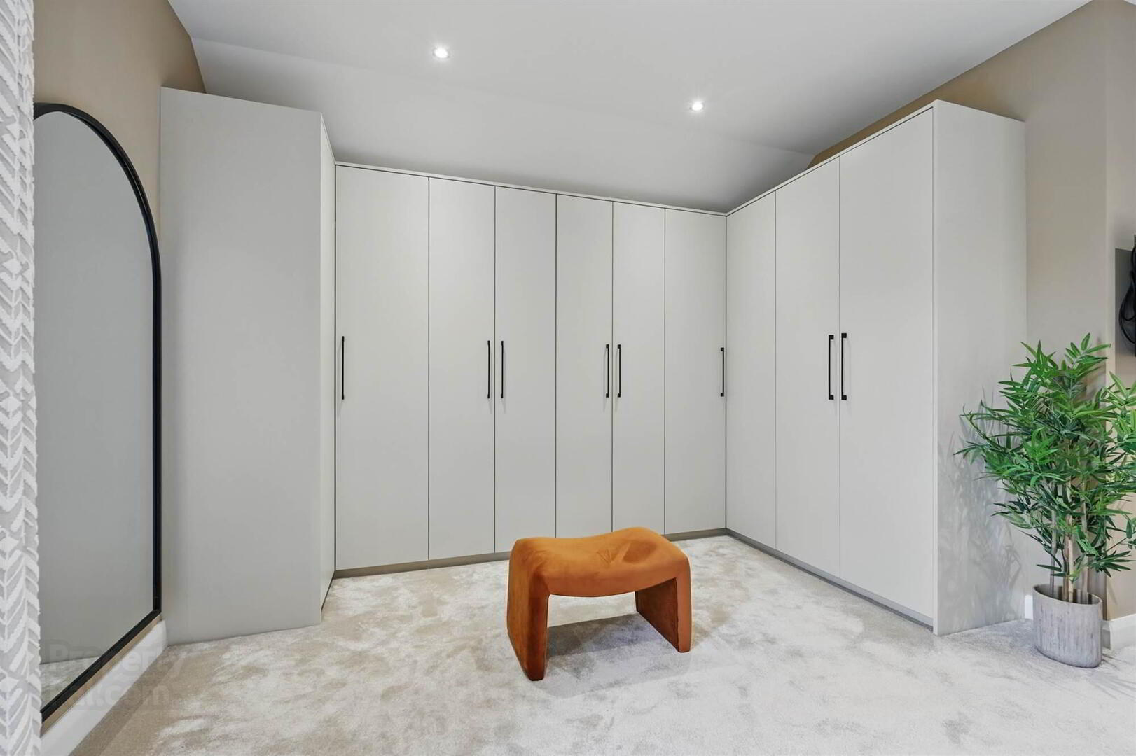 18a Lenamore Drive 43 of 61