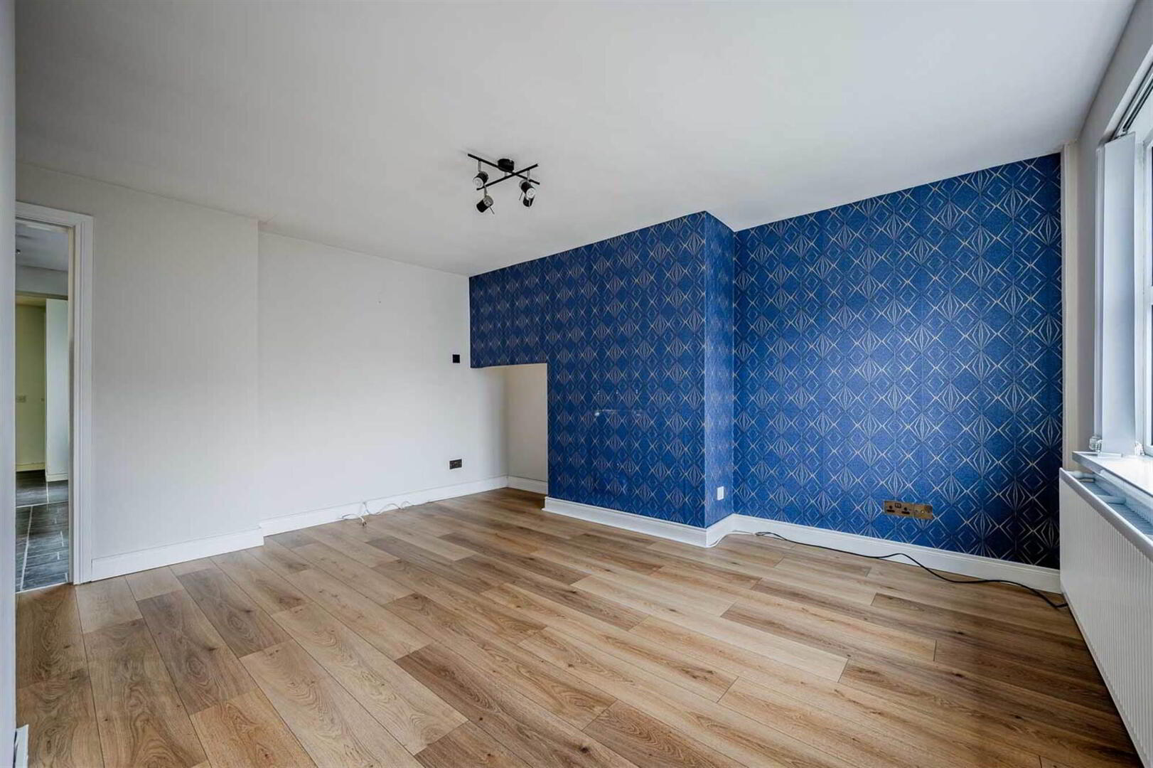property description image