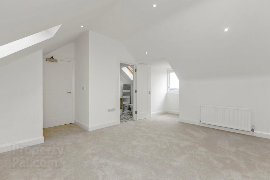 Apartment 4 35 College Green 13 of 18