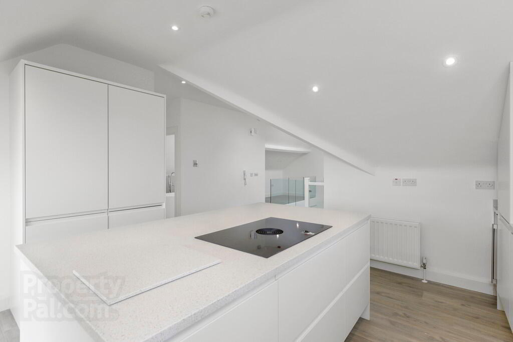 Apartment 4 35 College Green 11 of 18
