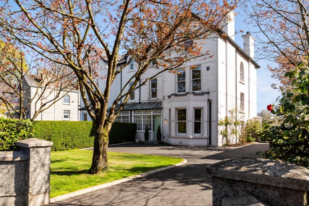 88 Galgorm Road 1 of 55